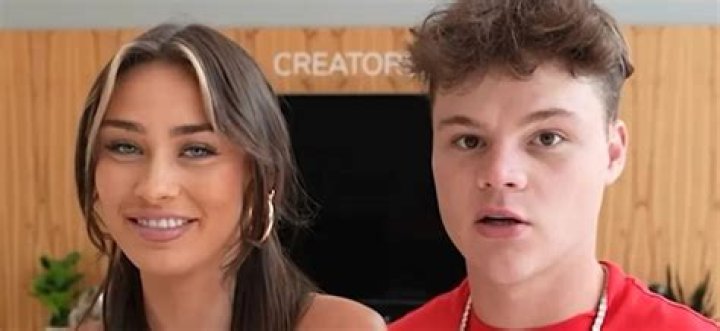 Mckinley Richardson: Age, Boyfriend & Social Media Fame!